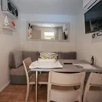 بيت خشبي River Huts Zrmanja *