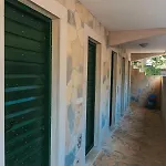 River Huts Zrmanja أوبروفاتش