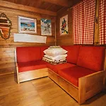 بيت خشبي River Huts Zrmanja