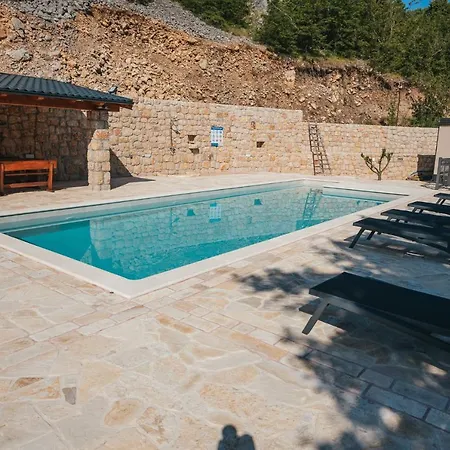 Loža River Huts Zrmanja Obrovac