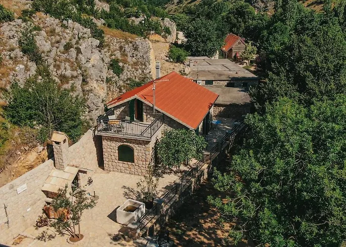 롯지 River Huts Zrmanja *