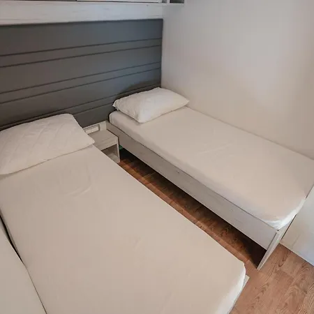 River Huts Zrmanja * Obrovac