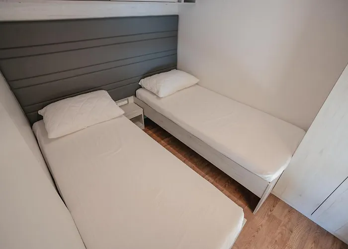 River Huts Zrmanja * Obrovac