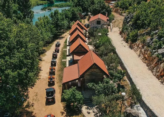 River Huts Zrmanja *