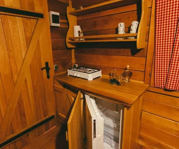 River Huts Zrmanja Деревянный коттедж Обровац