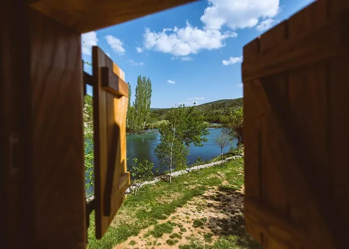 River Huts Zrmanja